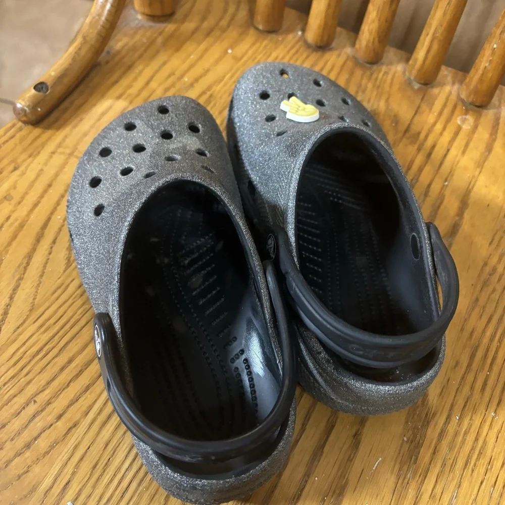 Crocs Youth Juniors Size 1 Grey With‎ Glitter Slip On Clogs Shoes EUC